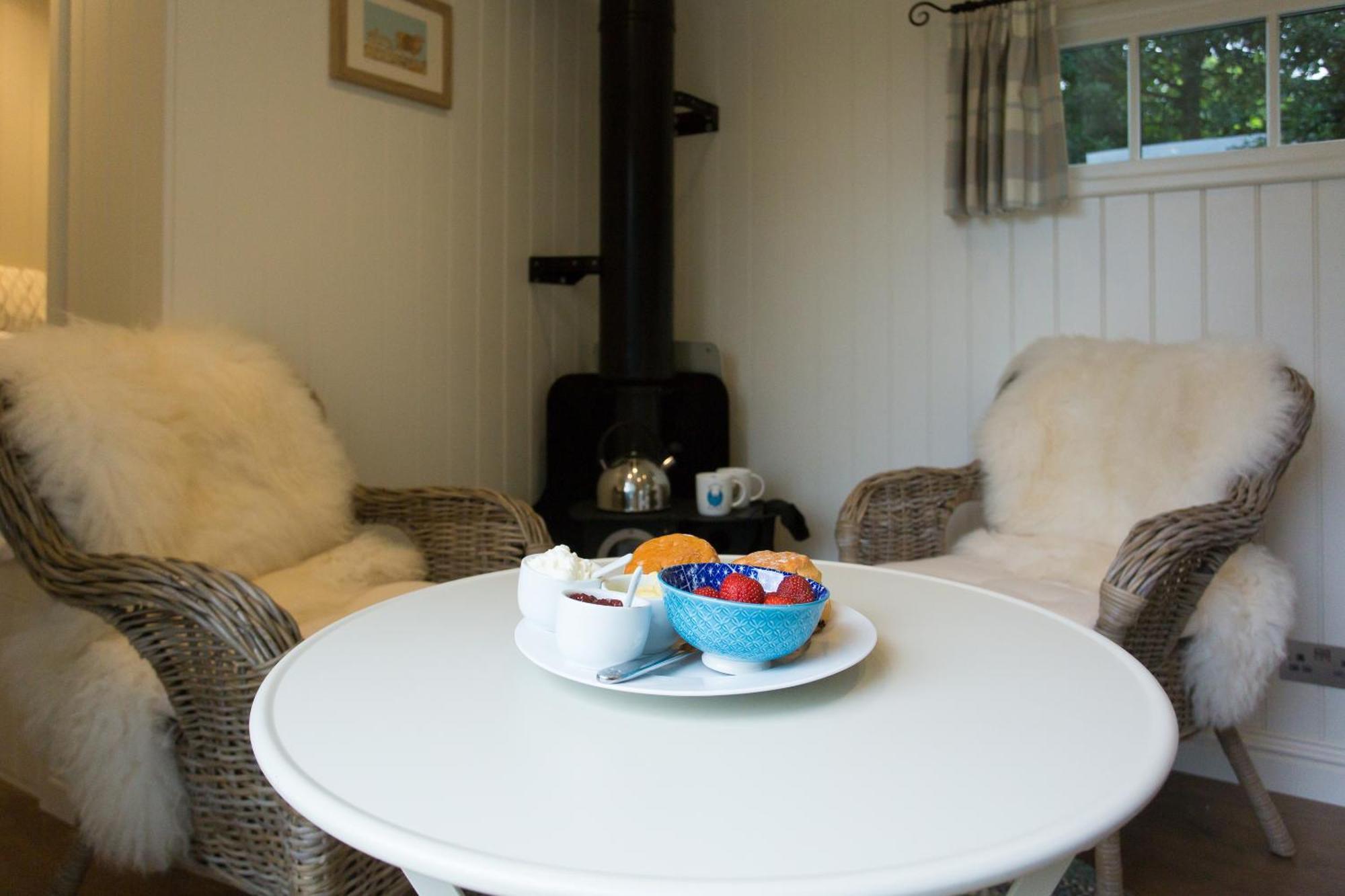 The Bailey Shepherd'S Hut And Holiday Cottage Skipton Exteriör bild